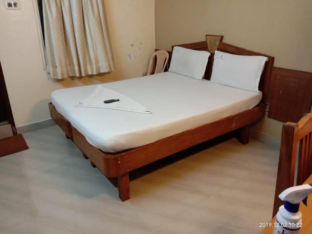 Hôtel Central Residency à Chennai Extérieur photo