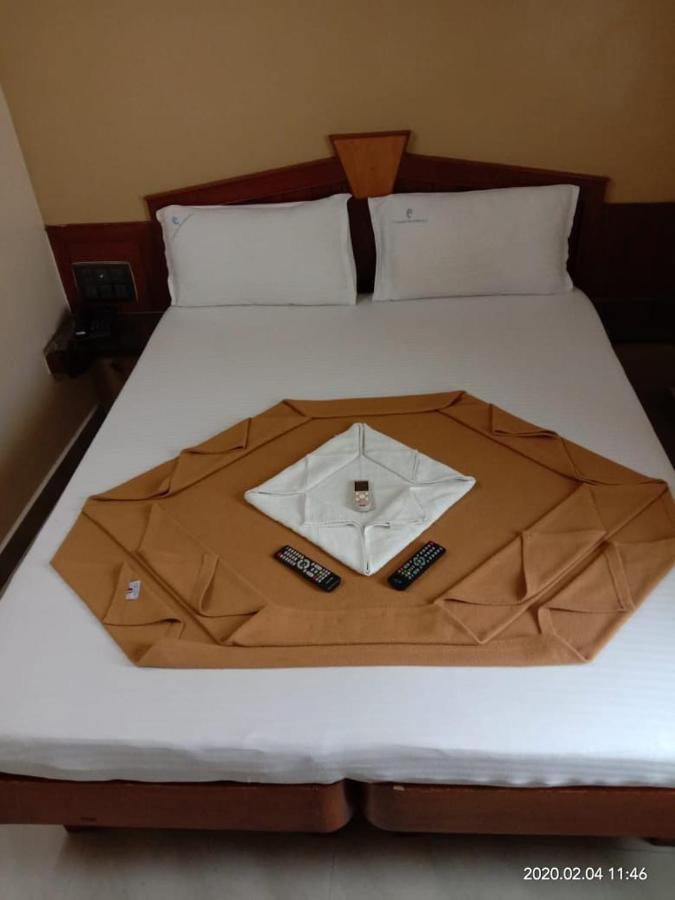 Hôtel Central Residency à Chennai Extérieur photo