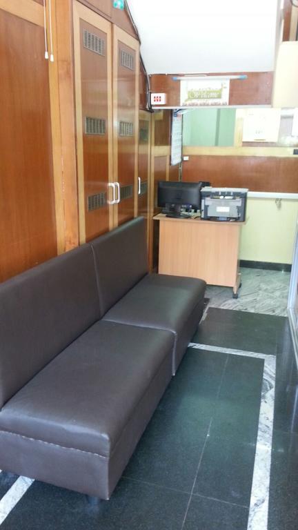 Hôtel Central Residency à Chennai Extérieur photo