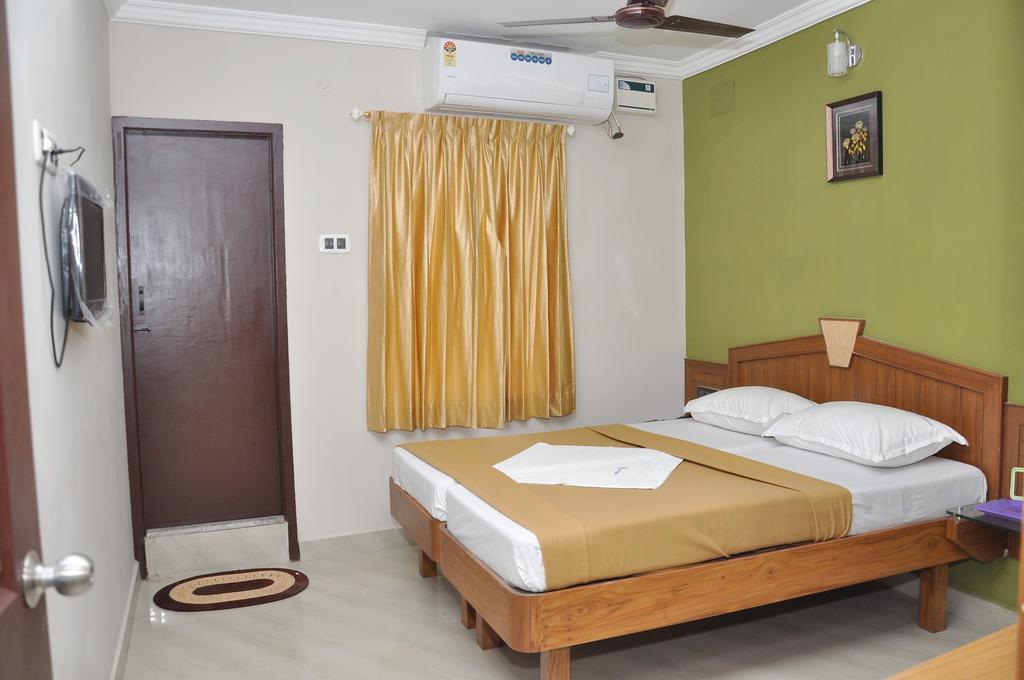 Hôtel Central Residency à Chennai Extérieur photo