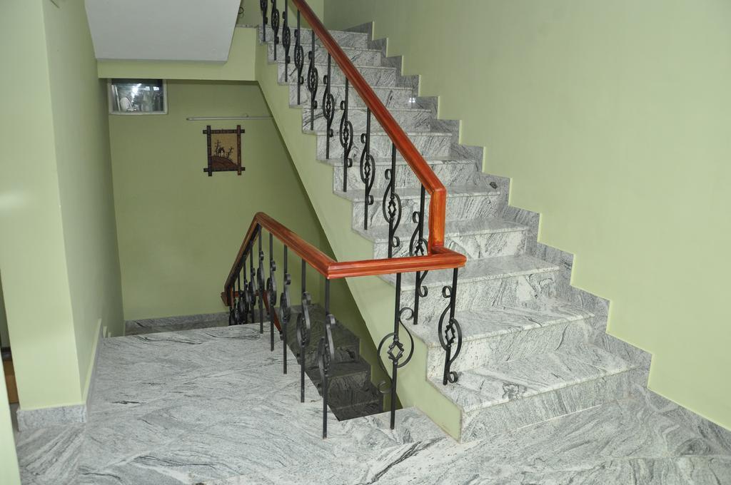 Hôtel Central Residency à Chennai Extérieur photo